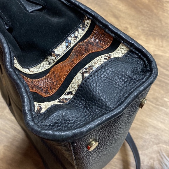 Sam Edelman Terri flap black leather snakeskin detail hand bag/purse - Picture 4 of 16